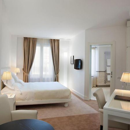 Maison Milano | Una Esperienze Luaran gambar