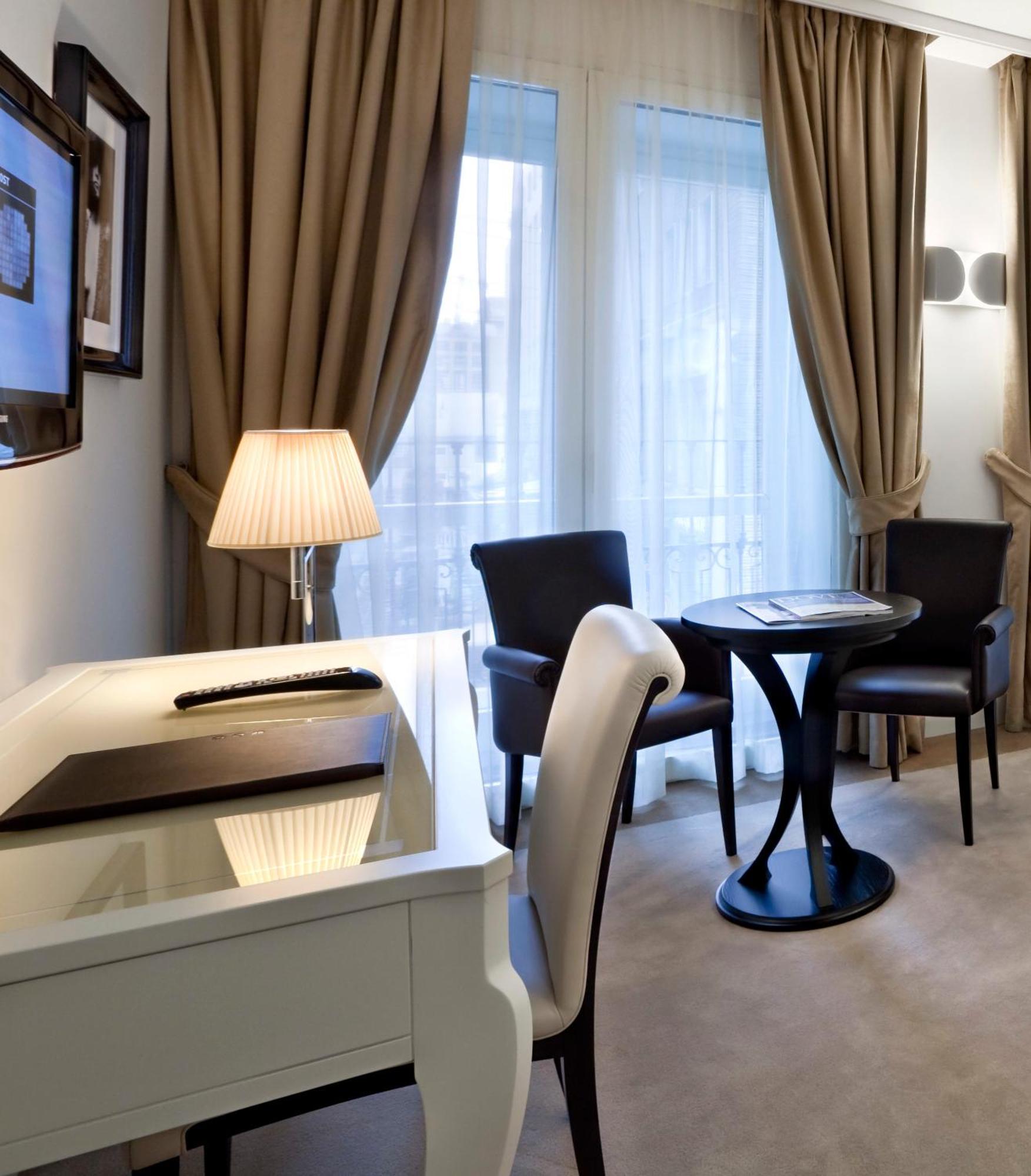 Maison Milano | Una Esperienze Luaran gambar